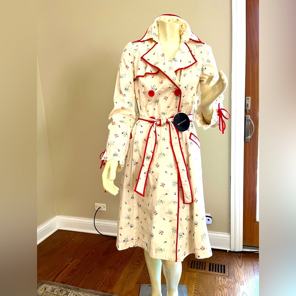 Detailed New AMERICANRETRO spring coat